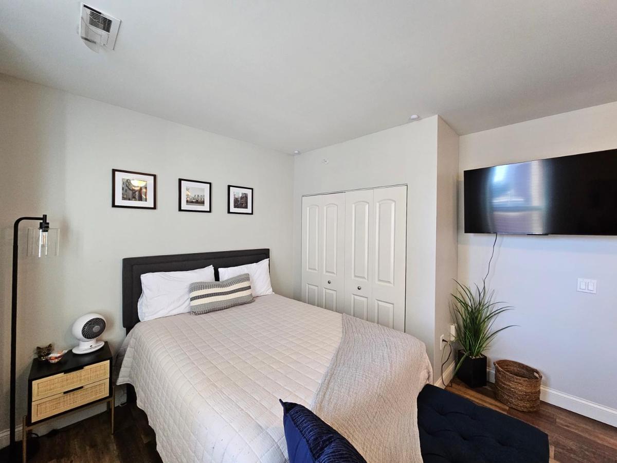 Cozy Stay At The Inman - 214 シャンペーン エクステリア 写真